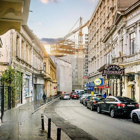 Historic Charm, Modern Comfort - Accommodation In The Heart Of The Old Town Bucarest Extérieur photo
